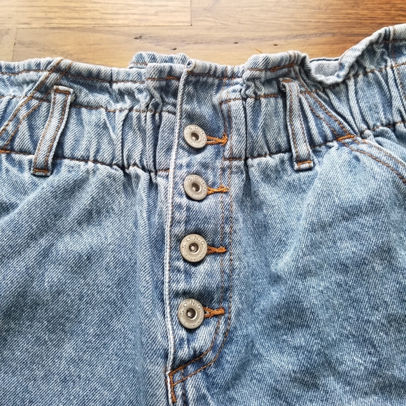 🚫SOLD🚫S.O.N.G▪︎Paperbag Denim Shorts - Picture 3 of 12